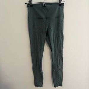 Athleta high rise elation legging XXS, 7/8 length, green w/ crochet detail